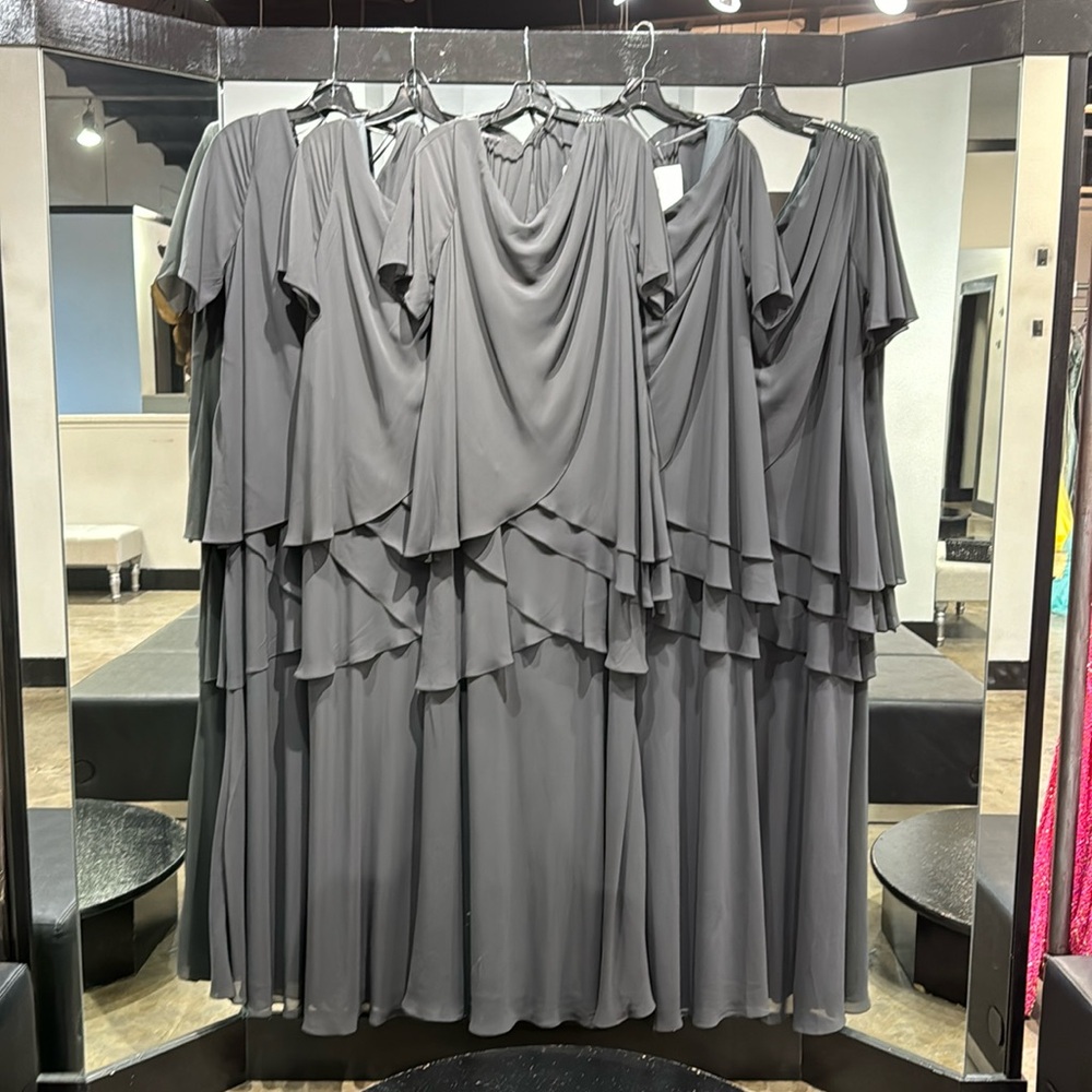 Alyce Paris - 27593 - Sz 18, 20, 22, 24, & 26